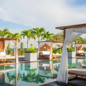 Cross Paasha Bali Семиньяк